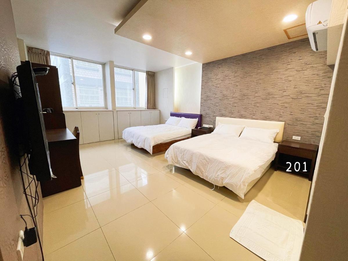 花見你民宿-近東大門夜市 Hualien Buitenkant foto
